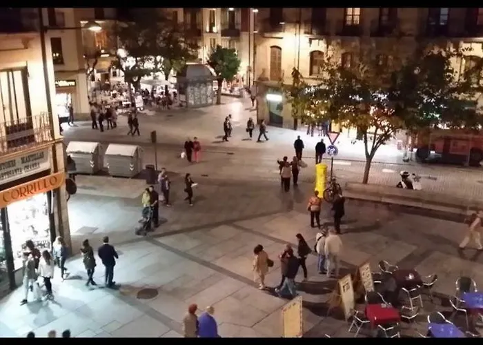 Corrillo Plaza Mayor - Parking Opcional *